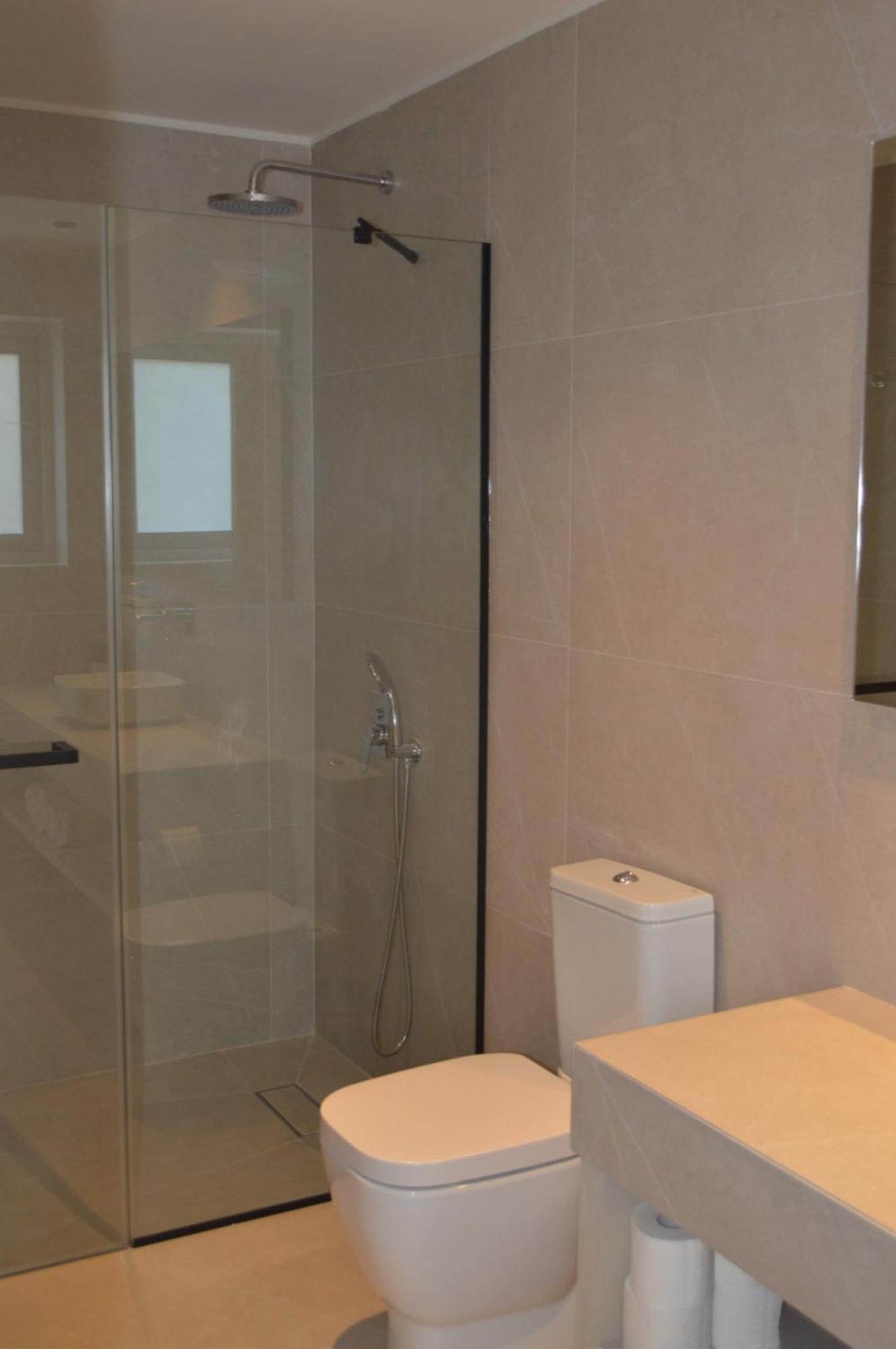 Leondiana Boutique Hotel ラルナカ エクステリア 写真